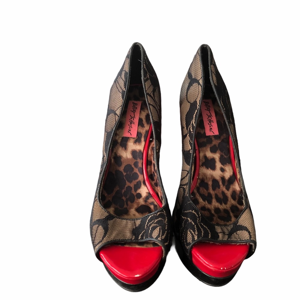 Betsey Johnson Samantha Red High Heels Size 8.5 - Picture 2 of 6